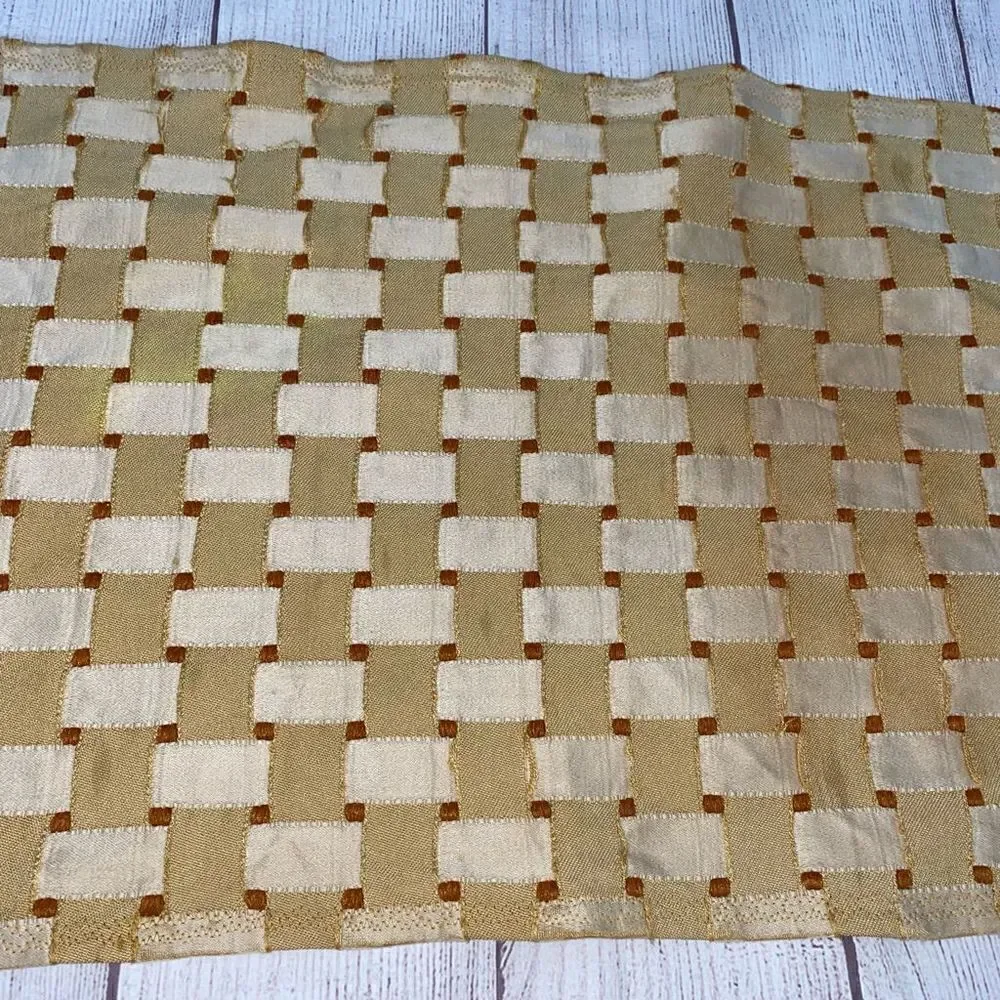 Vintage basket weave table runner 40”x14”